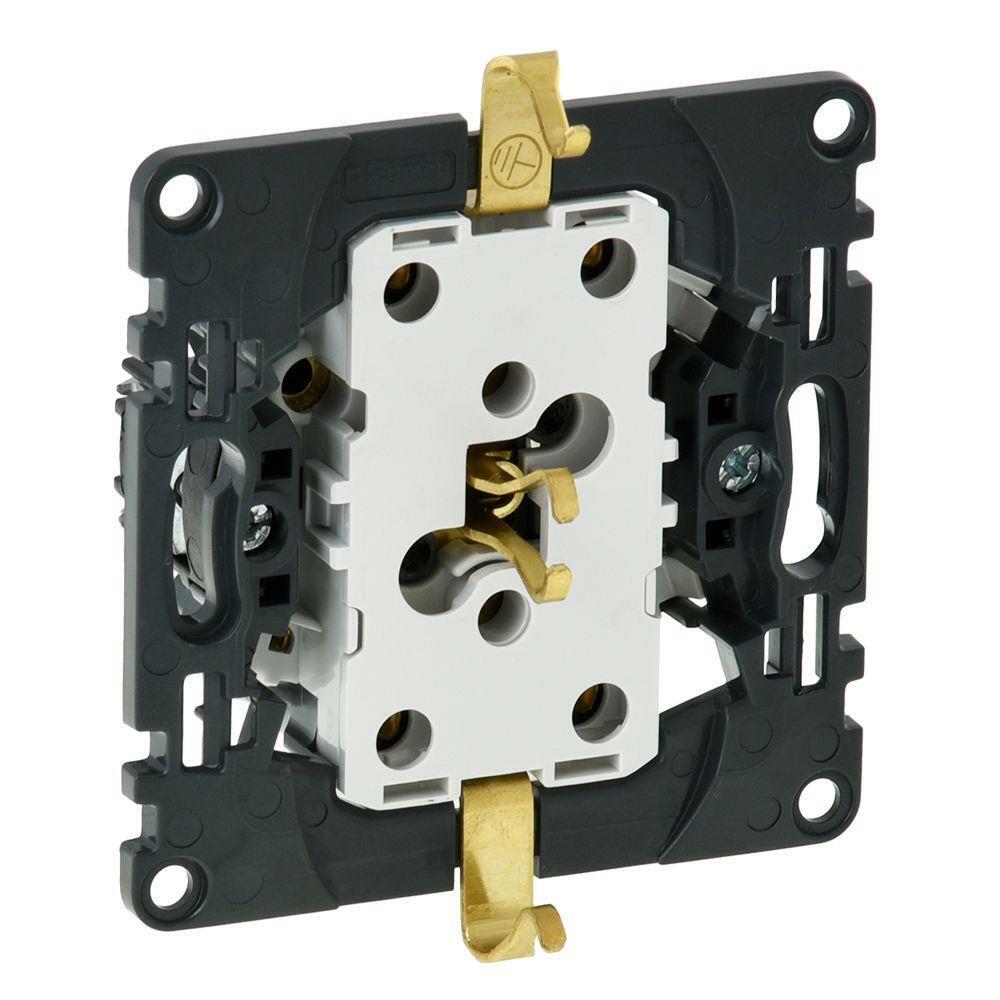 LEGRAND Valena IN'MATICLEGRAND силовая двойная Schuko 16А 250В автоматические клеммы (753027)
LEGRAND Valena IN'MATICLEGRAND силовая двойная Schuko 16А 250В автоматические клеммы (753027)