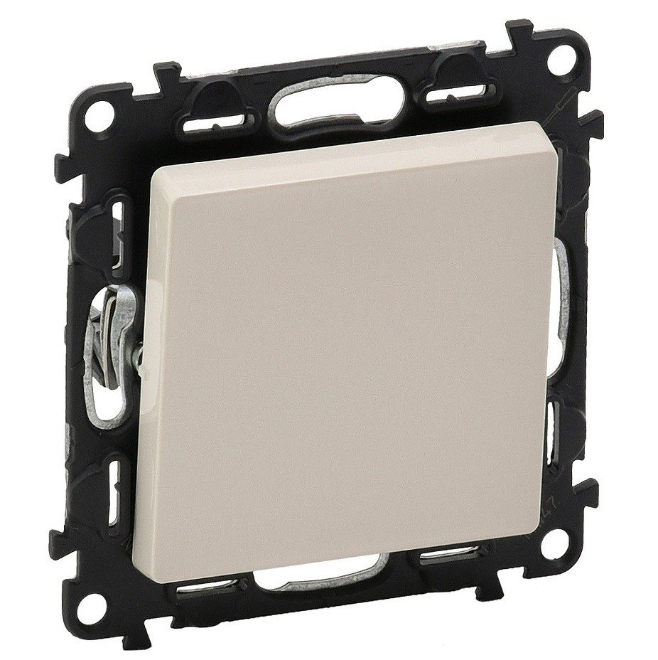 

LEGRAND 10АХ 250В, Слоновая кость, Valena LIFE (752506)