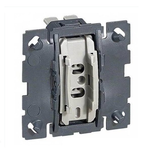 

LEGRAND 10АХ 250В (67001)