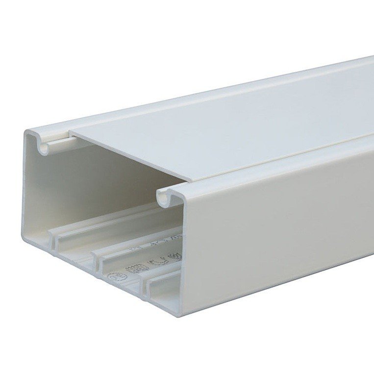 

LEGRAND с крышкой 65мм 50x105мм, 1м DLP (10429)